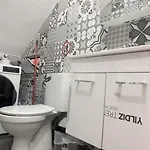 Essenza * Tirana