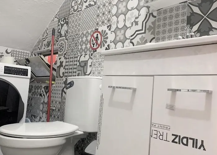 Essenza * Tirana
